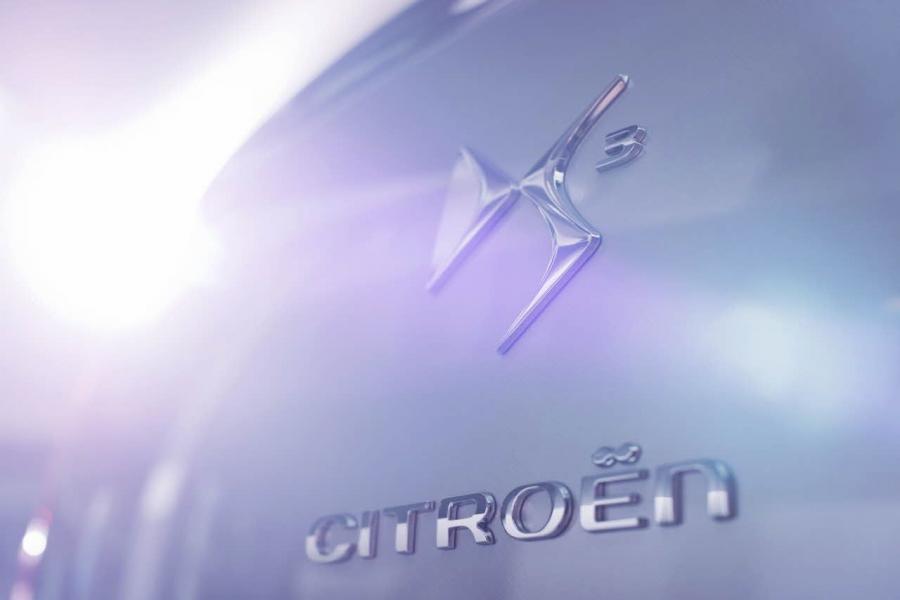 Citroen DS3 Cabrio 2012 года  (фото 39 из 115)
